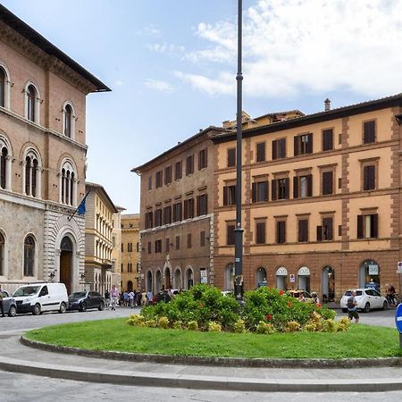 Ferienwohnung Domus Nannini Spa - L' Arco Di Matteotti Siena Exterior foto